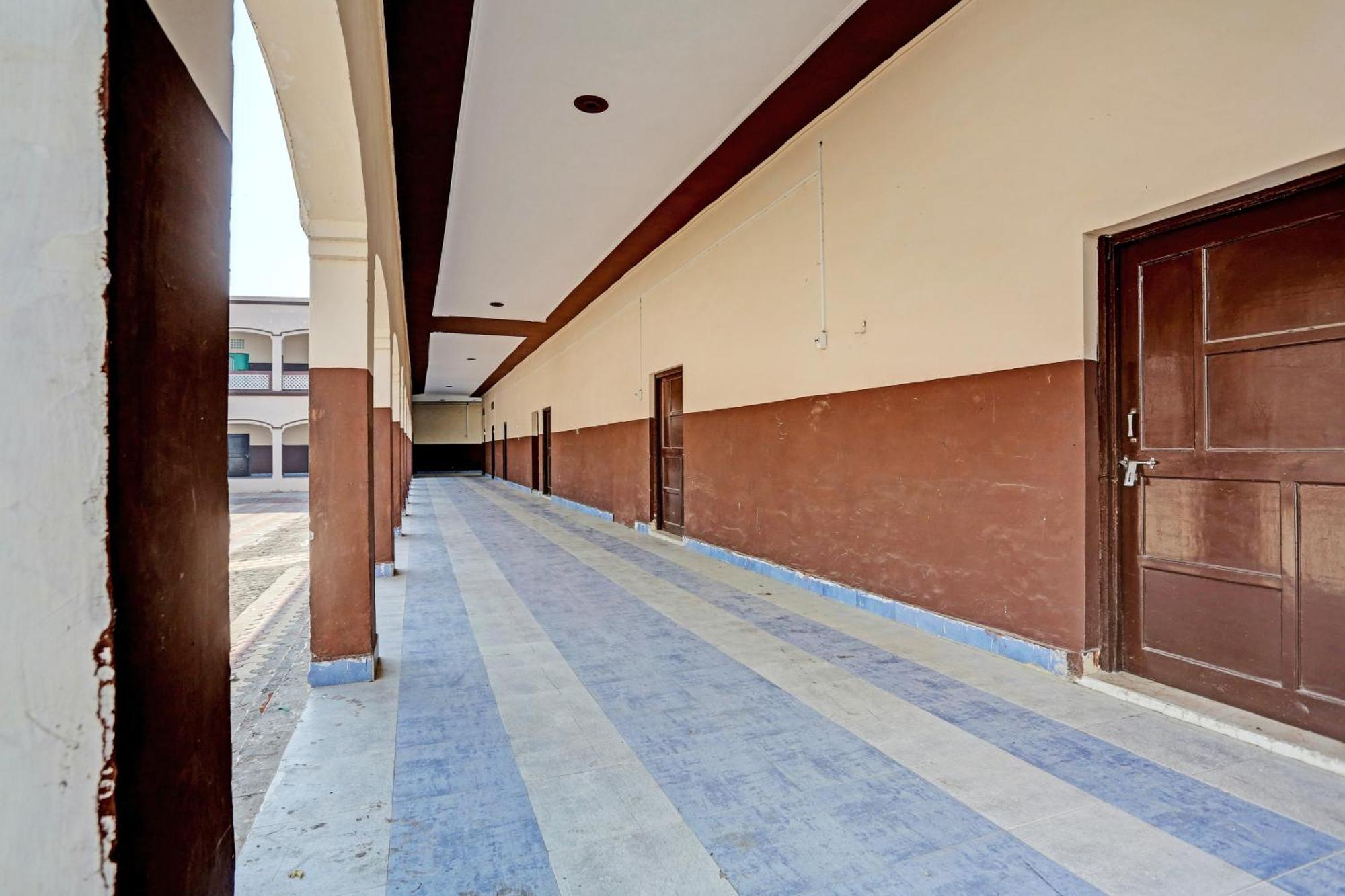 Hotel O Murliwala Wedding Palace And Resort Samalkha Buitenkant foto