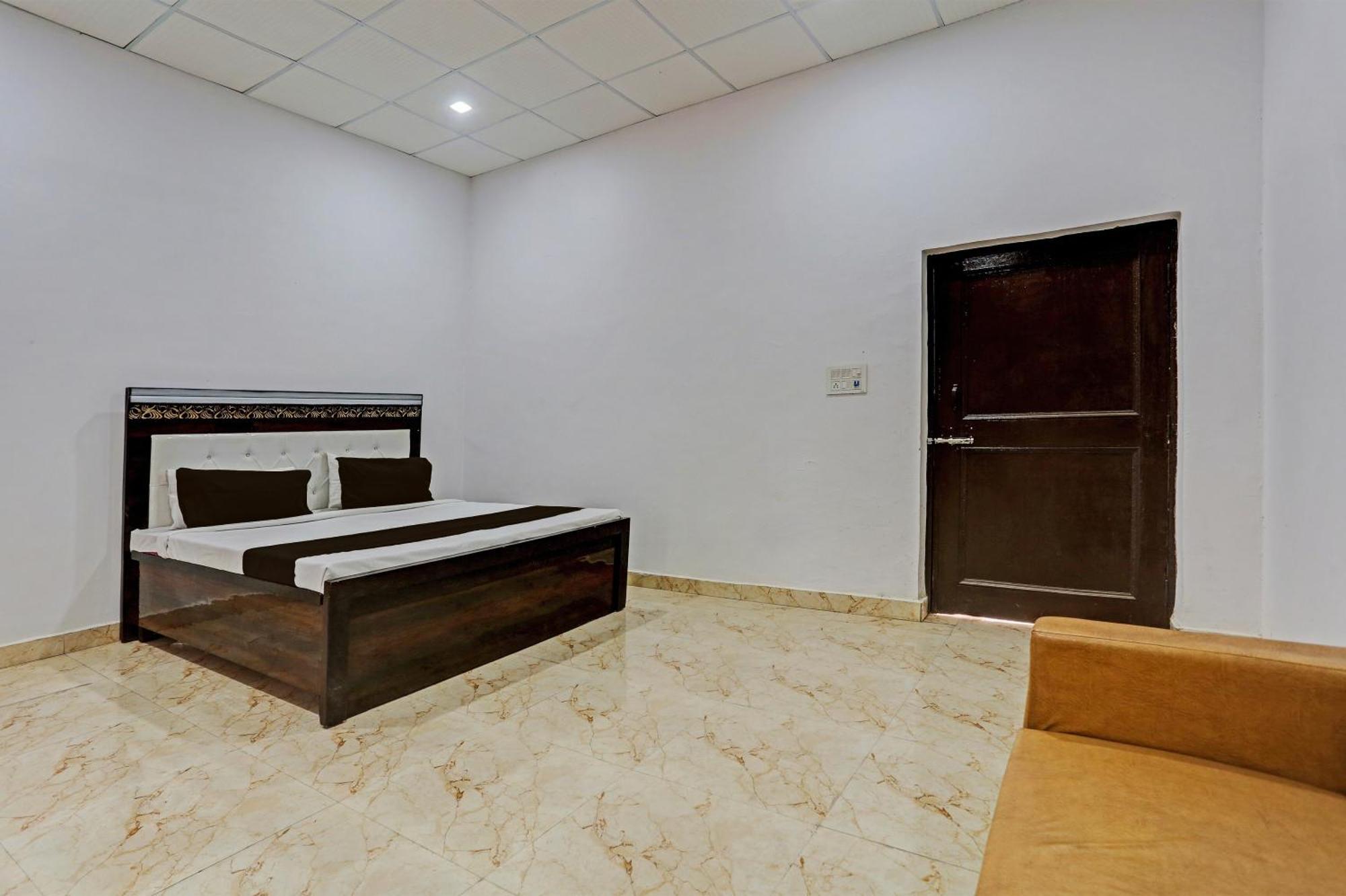 Hotel O Murliwala Wedding Palace And Resort Samalkha Buitenkant foto